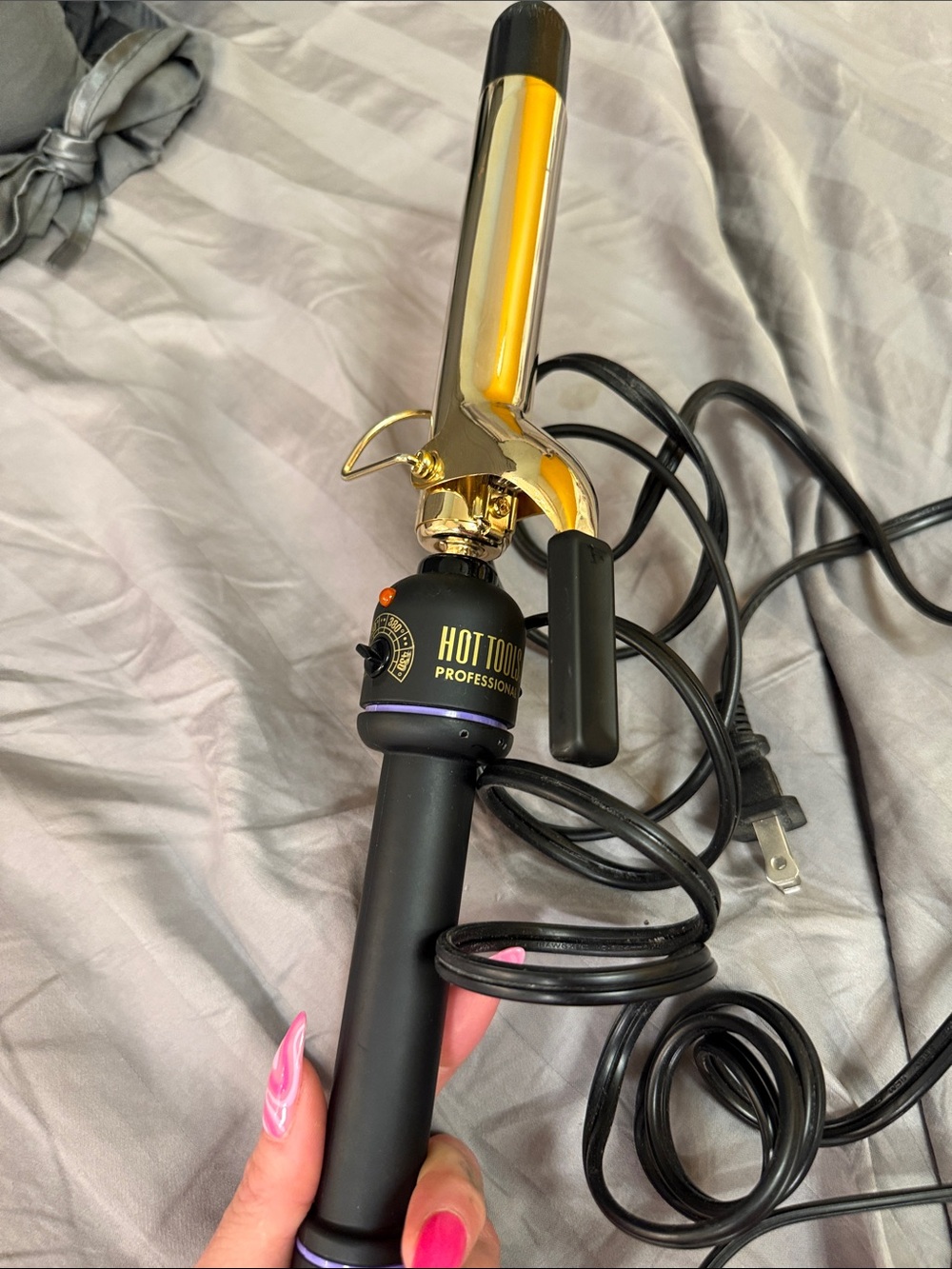 Hot Tools Professional 1" Gold Curling Iron - Black/Gold